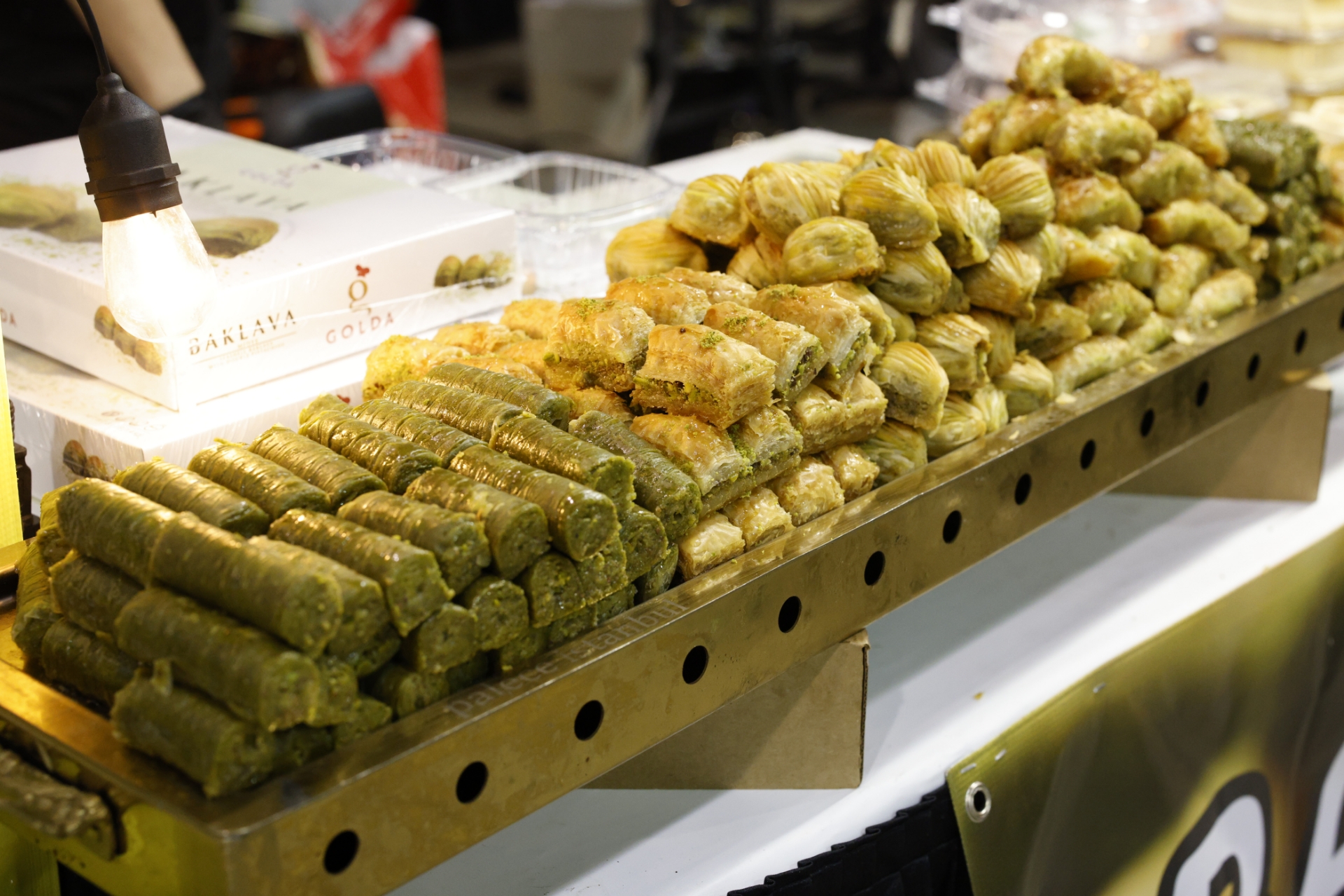 Fullscreen Gallery Image