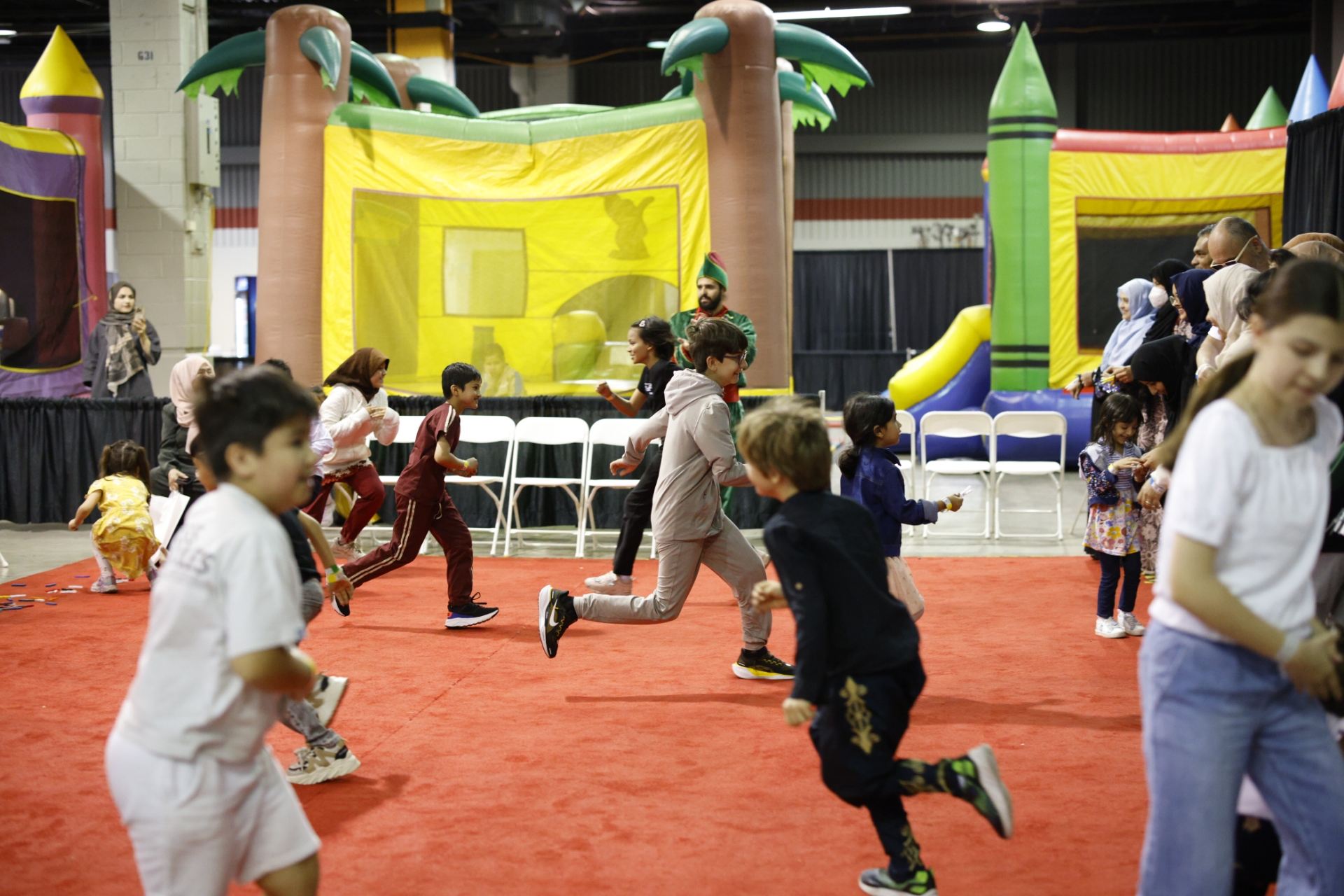 Fullscreen Gallery Image