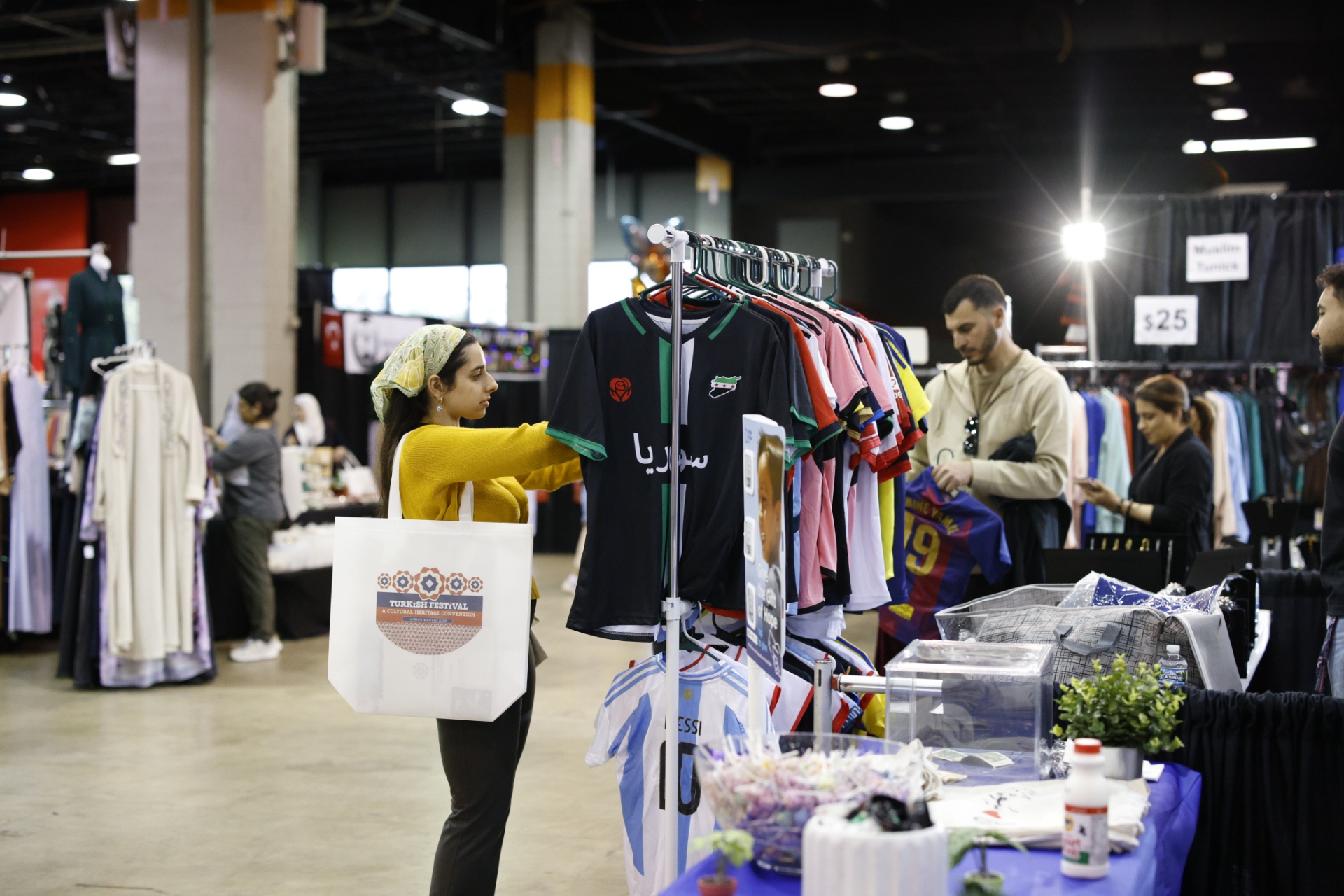 Fullscreen Gallery Image