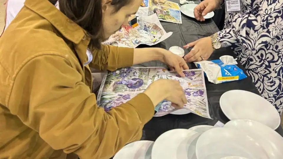 hatice guleryuz turkish pattern painting 2025 04 15 002